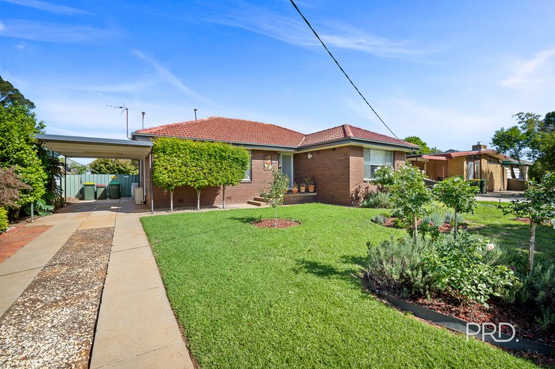 Photo - 214 Fernleigh Road, Ashmont NSW 2650 - Image 2