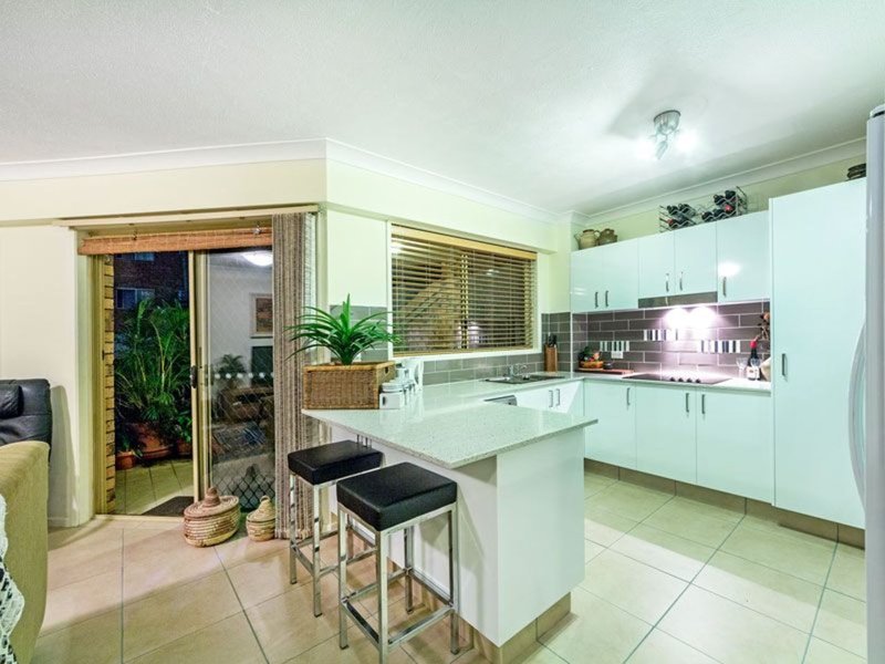 Photo - 2/14 Frances Street, Tweed Heads NSW 2485 - Image 2