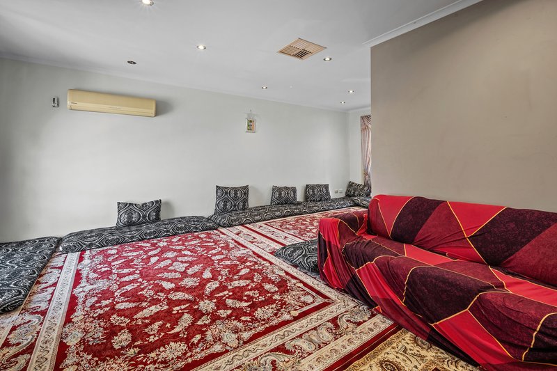 Photo - 2/14 Frederick Street, Thomastown VIC 3074 - Image 2