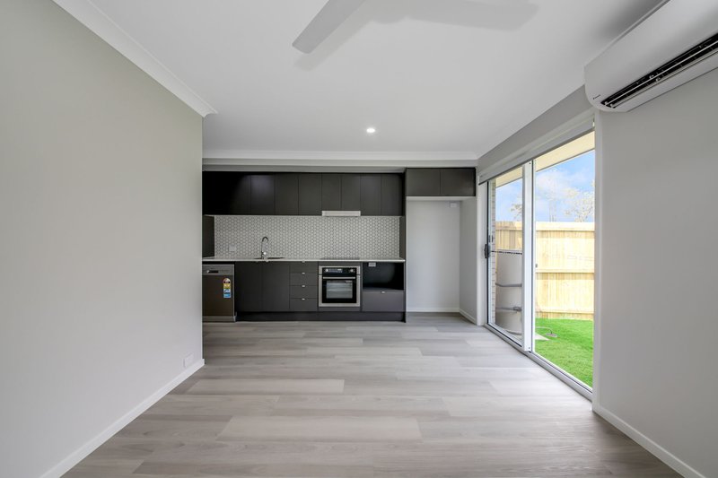 Photo - 2/14 Goddard Street, Logan Reserve QLD 4133 - Image 2