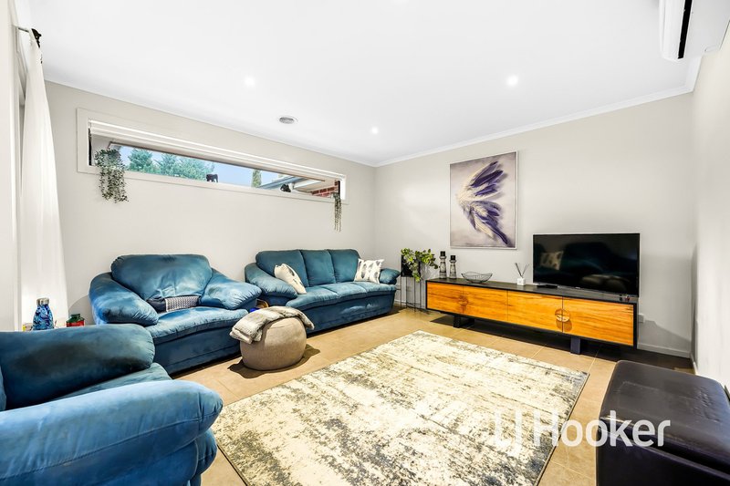 Photo - 2/14 Hair Court, Beaconsfield VIC 3807 - Image 6