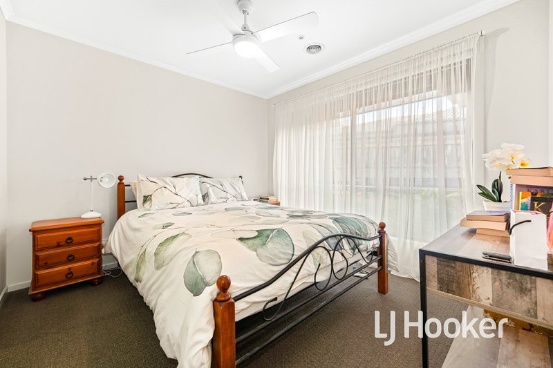 Photo - 2/14 Hair Court, Beaconsfield VIC 3807 - Image 7