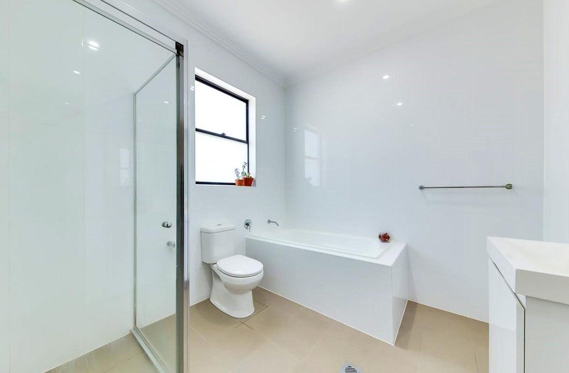 Photo - 2/14 Harris Street, Harris Park NSW 2150 - Image 4