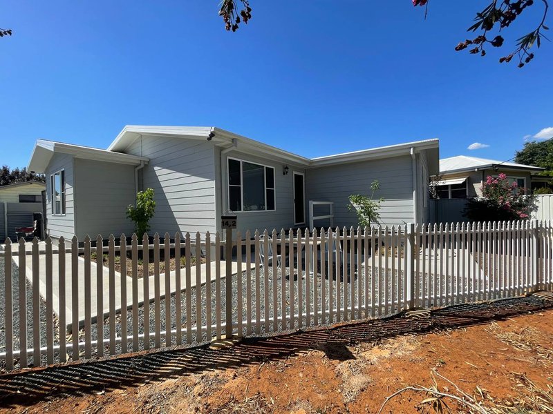 2/14 Hartigan Avenue, Parkes NSW 2870