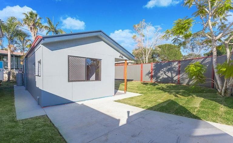 Photo - 2/14 Hibiscus Street, Kingston QLD 4114 - Image 7