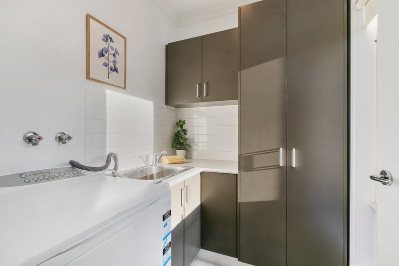 Photo - 2/14 Highland Street, Kingsbury VIC 3083 - Image 10