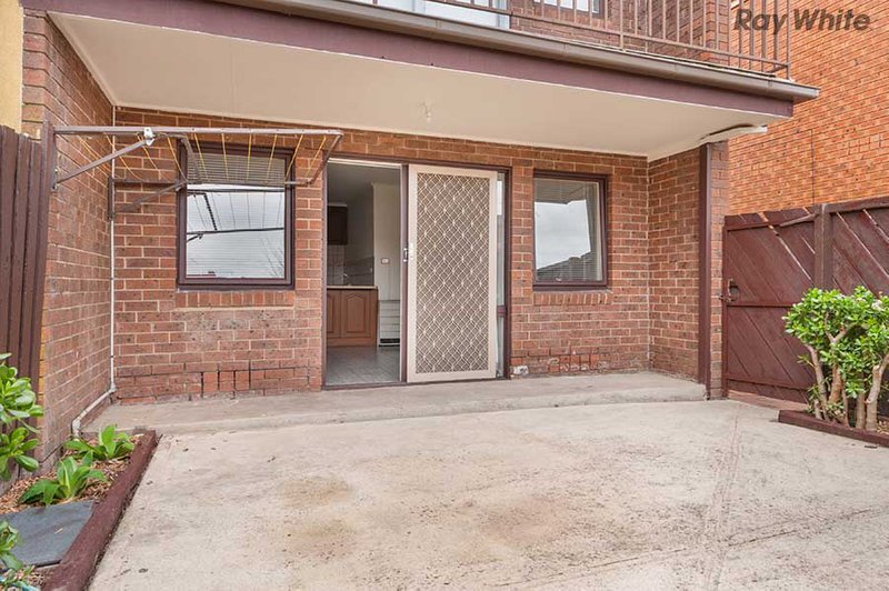 2/14 John Street, St Albans VIC 3021