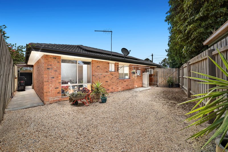 Photo - 2/14 Kestrel Place, Werribee VIC 3030 - Image 14