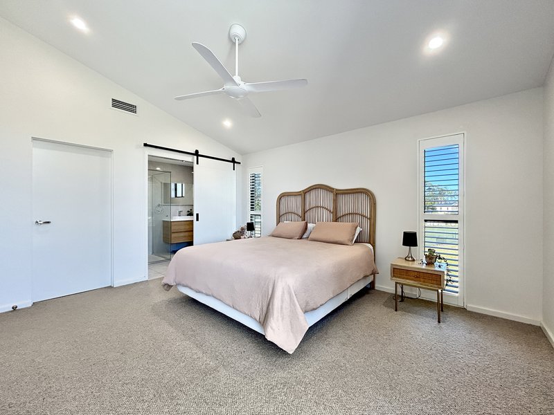 Photo - 2/14 Larmer Close, Broulee NSW 2537 - Image 8