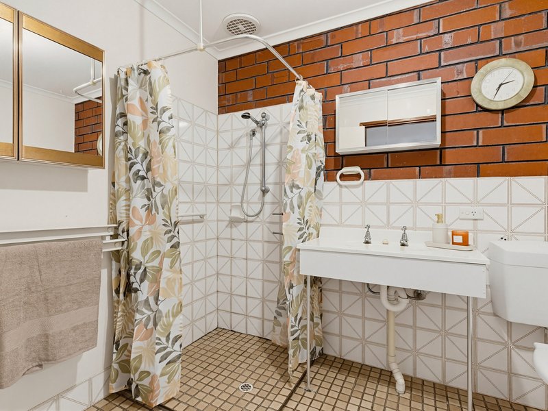 Photo - 2/14 Louisa Street, Morphett Vale SA 5162 - Image 7