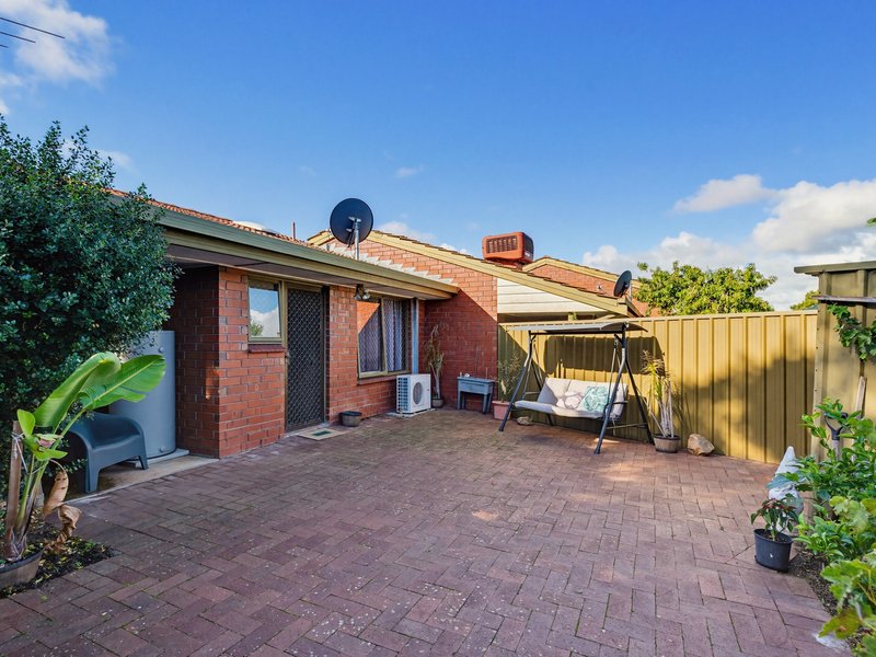 Photo - 2/14 Louisa Street, Morphett Vale SA 5162 - Image 9