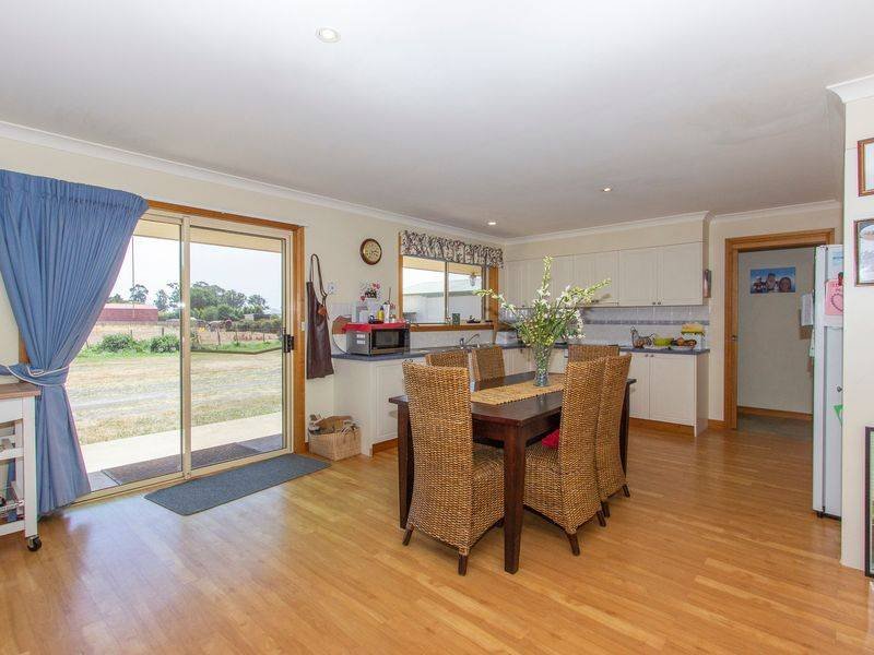 Photo - 214 Marlborough Street, Longford TAS 7301 - Image 6