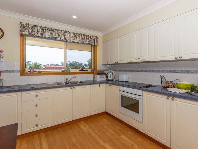 Photo - 214 Marlborough Street, Longford TAS 7301 - Image 8