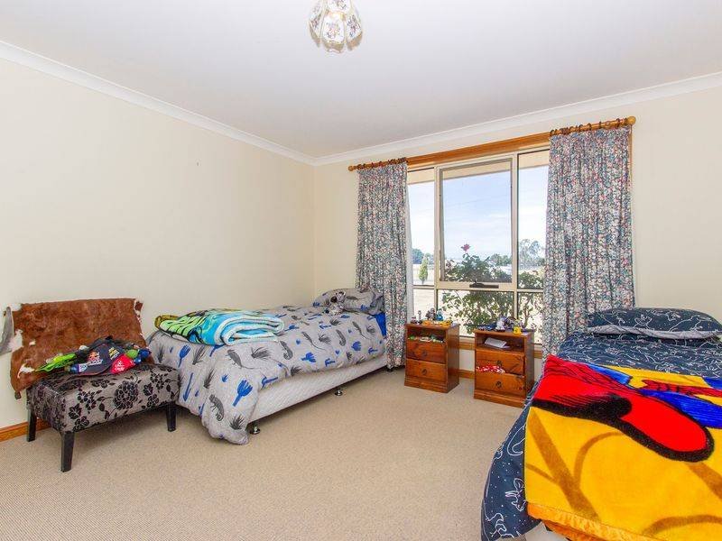 Photo - 214 Marlborough Street, Longford TAS 7301 - Image 10