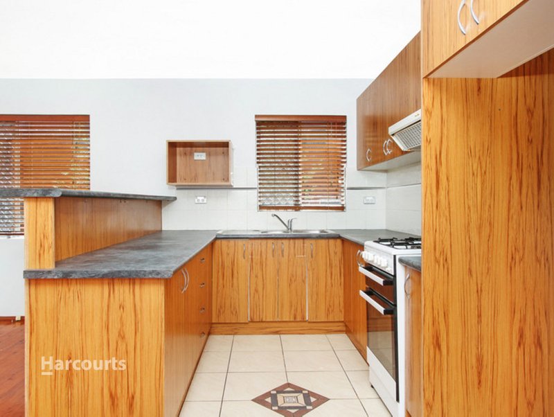 Photo - 2/14 Matthews Street, Wollongong NSW 2500 - Image 4