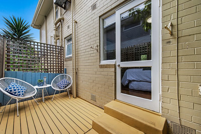 Photo - 2/14 Osborne Avenue, Glen Iris VIC 3146 - Image 7