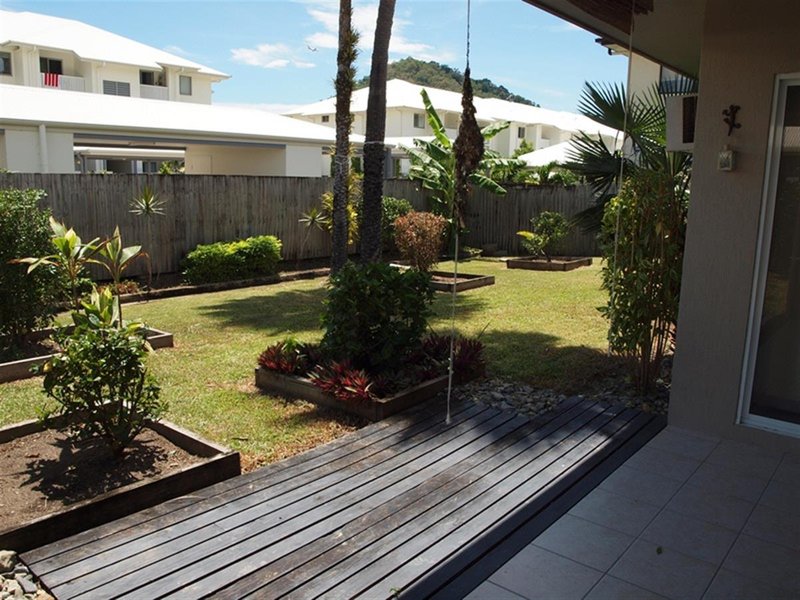 Photo - 2/14 Oyster Court, Trinity Beach QLD 4879 - Image 14