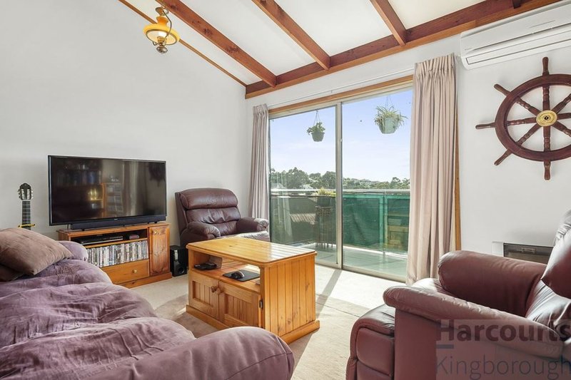 Photo - 2/14 Pearl Place, Blackmans Bay TAS 7052 - Image 4