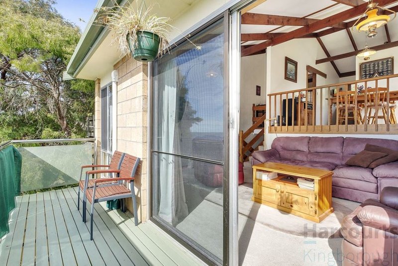 Photo - 2/14 Pearl Place, Blackmans Bay TAS 7052 - Image 7