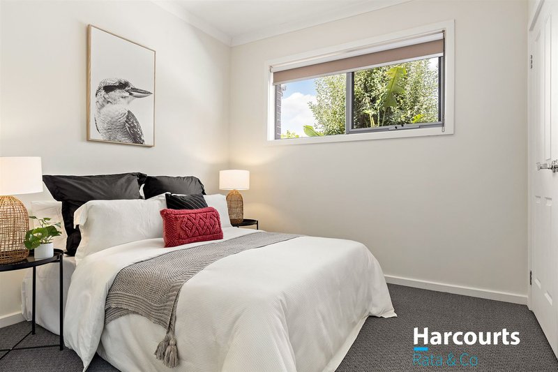 Photo - 2/14 Pine Street, Thomastown VIC 3074 - Image 5