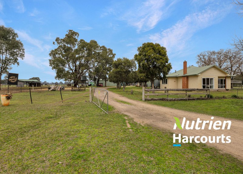 214 Reillys Lane, Oxley VIC 3678