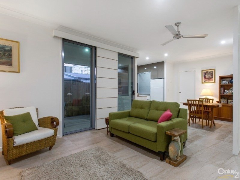 2/14 Richards Street, Maroochydore QLD 4558