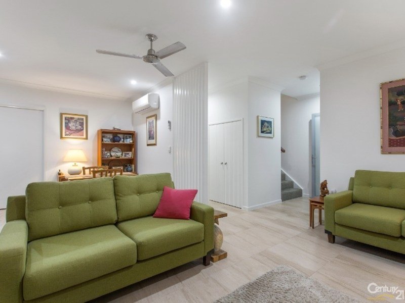 Photo - 2/14 Richards Street, Maroochydore QLD 4558 - Image 4