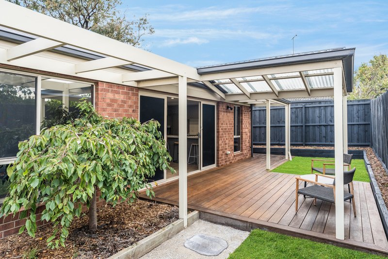 Photo - 2/14 Rimbool Road, Grovedale VIC 3216 - Image 10