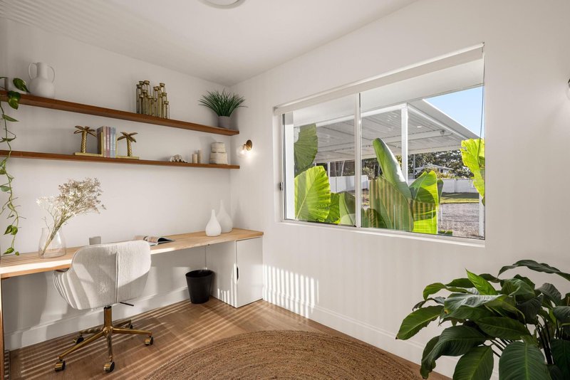 Photo - 214 Simpsons Road, Currumbin Waters QLD 4223 - Image 16