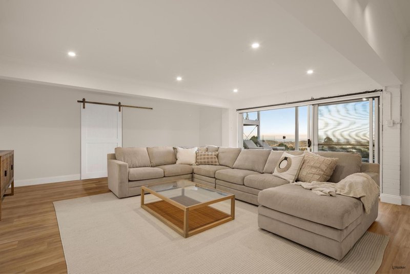 Photo - 214 Simpsons Road, Currumbin Waters QLD 4223 - Image 17