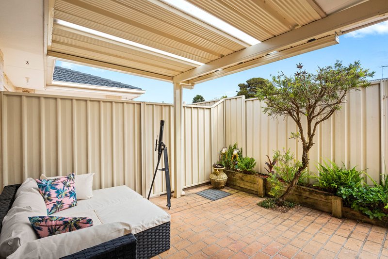 Photo - 2/14 Stuart Street, Helensburgh NSW 2508 - Image 4