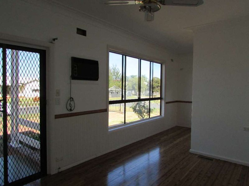 Photo - 214 Swan Street, North Albury NSW 2640 - Image 6