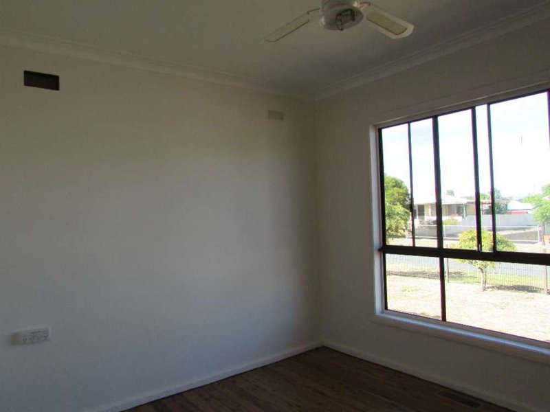 Photo - 214 Swan Street, North Albury NSW 2640 - Image 7