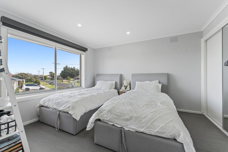 Photo - 214 Victoria Street, Altona Meadows VIC 3028 - Image 13