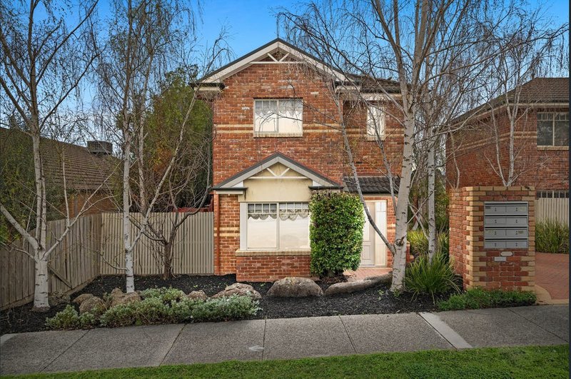 Photo - 2/14 Yvette Drive, Rowville VIC 3178 - Image