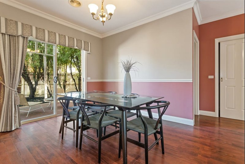 Photo - 2/14 Yvette Drive, Rowville VIC 3178 - Image 7