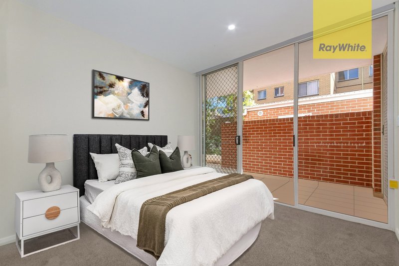 Photo - 2/140 Good Street, Harris Park NSW 2150 - Image 4