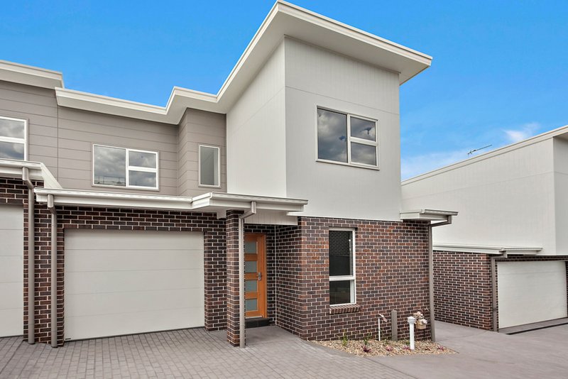 2/140 Pioneer Drive, Flinders NSW 2529