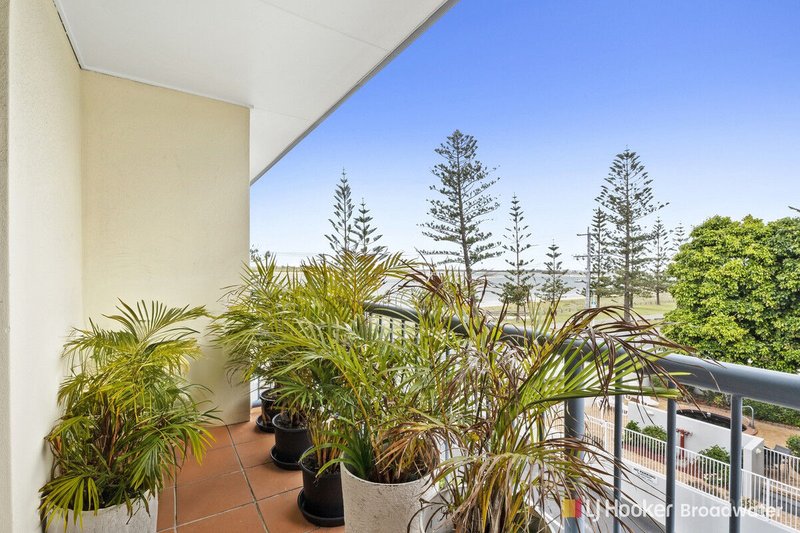 Photo - 21/416 Marine Parade, Biggera Waters QLD 4216 - Image 11