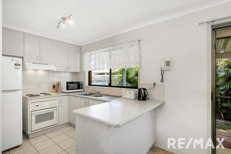 Photo - 21/42-44 Pulgul Street, Urangan QLD 4655 - Image 6