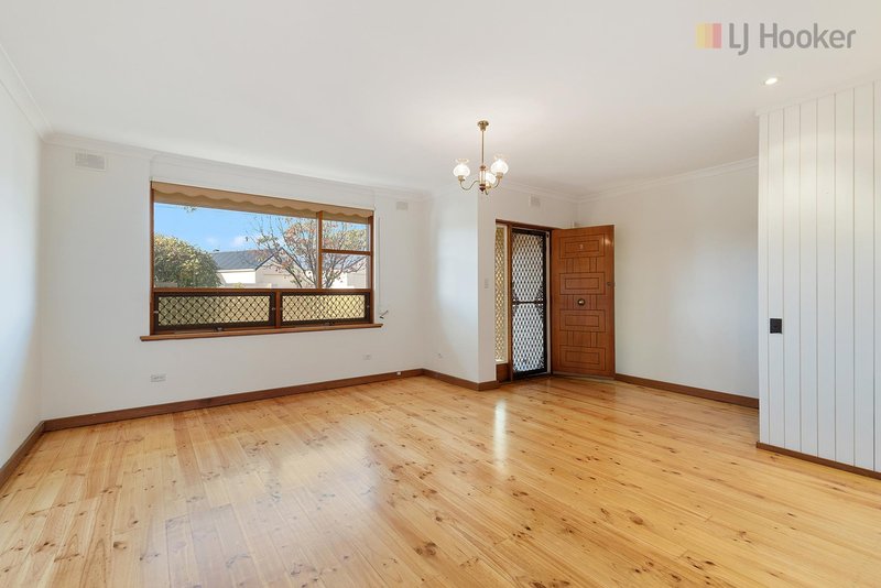 Photo - 2/142 Augusta Street, Glenelg East SA 5045 - Image 3