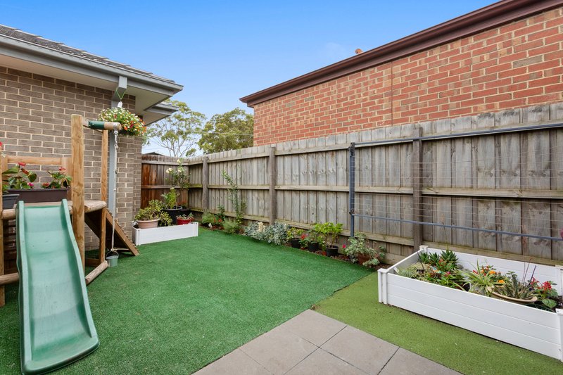 Photo - 2/142 East Boundary Road, Bentleigh East VIC 3165 - Image 7