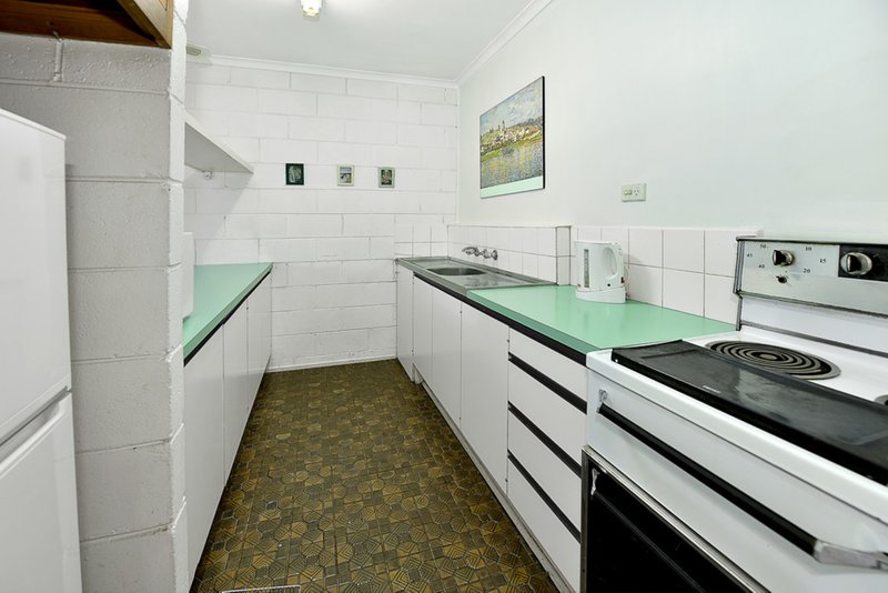 Photo - 2/144 Nicholson Street, Coburg VIC 3058 - Image 5