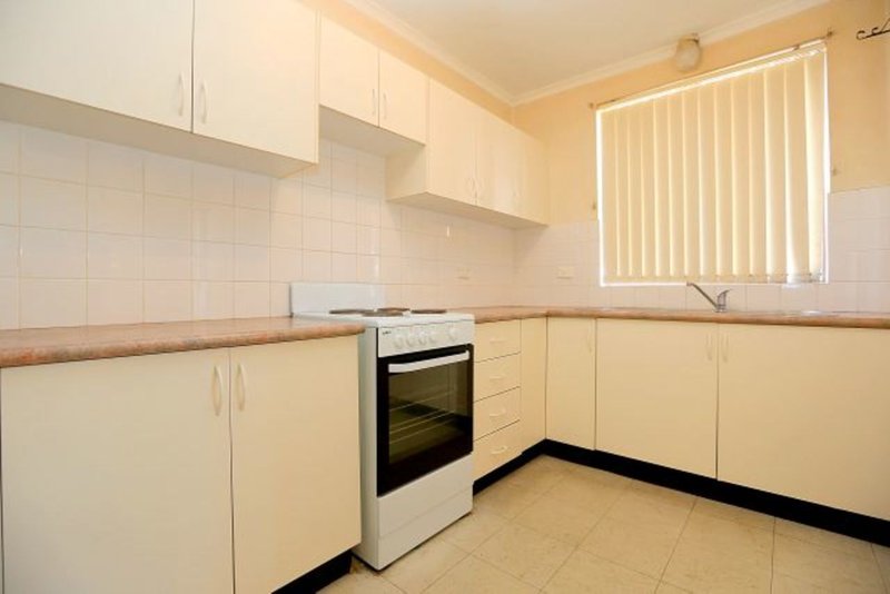 Photo - 2/145 Chapel Road South, Bankstown NSW 2200 - Image 3