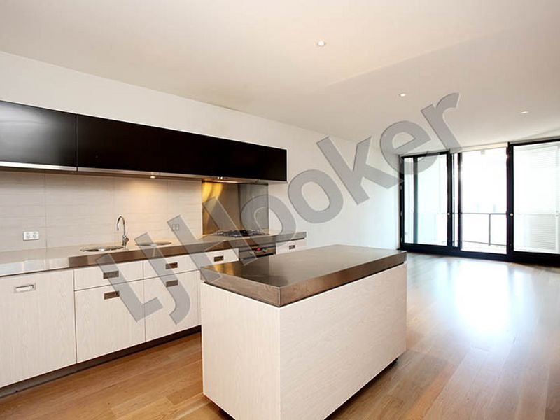 Photo - 214/539 St Kilda Road, Melbourne VIC 3000 - Image 2