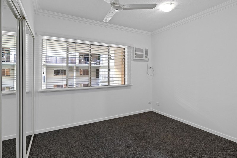 Photo - 214/55-57 Clifton Road, Clifton Beach QLD 4879 - Image 6