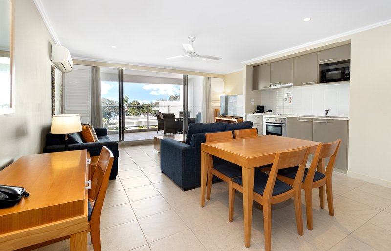 Photo - 214/569 Charlton Esplanade, Urangan QLD 4655 - Image 5