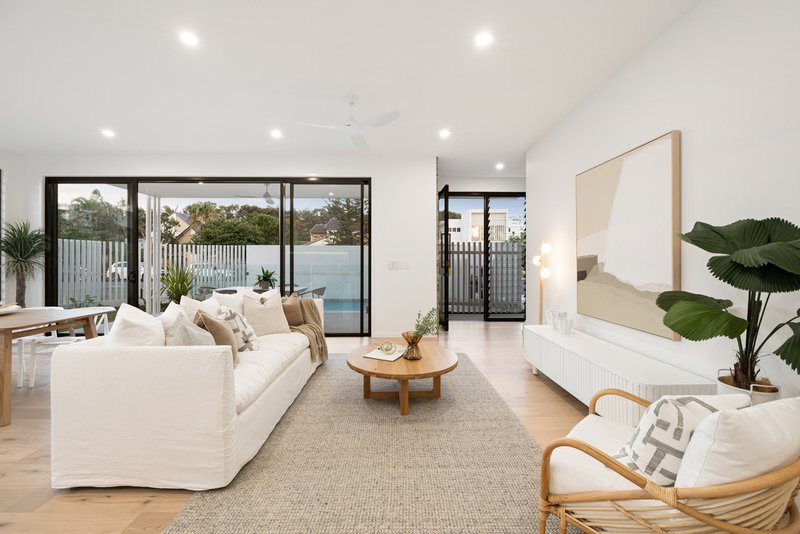 Photo - 2/146 Oceanic Drive, Warana QLD 4575 - Image 6