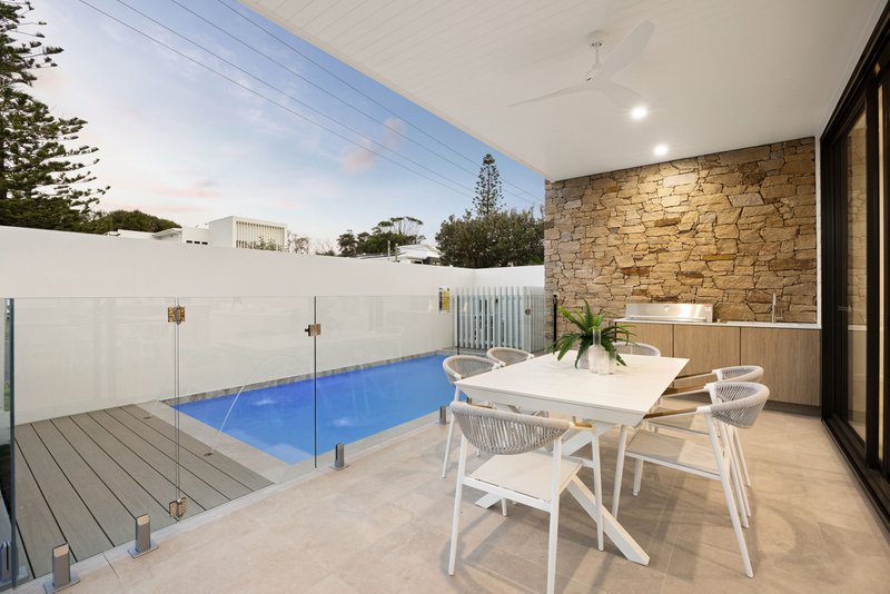 Photo - 2/146 Oceanic Drive, Warana QLD 4575 - Image 11