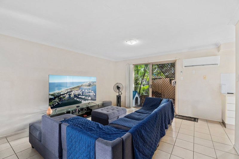 Photo - 2/147-153 Fryar Road, Eagleby QLD 4207 - Image 5